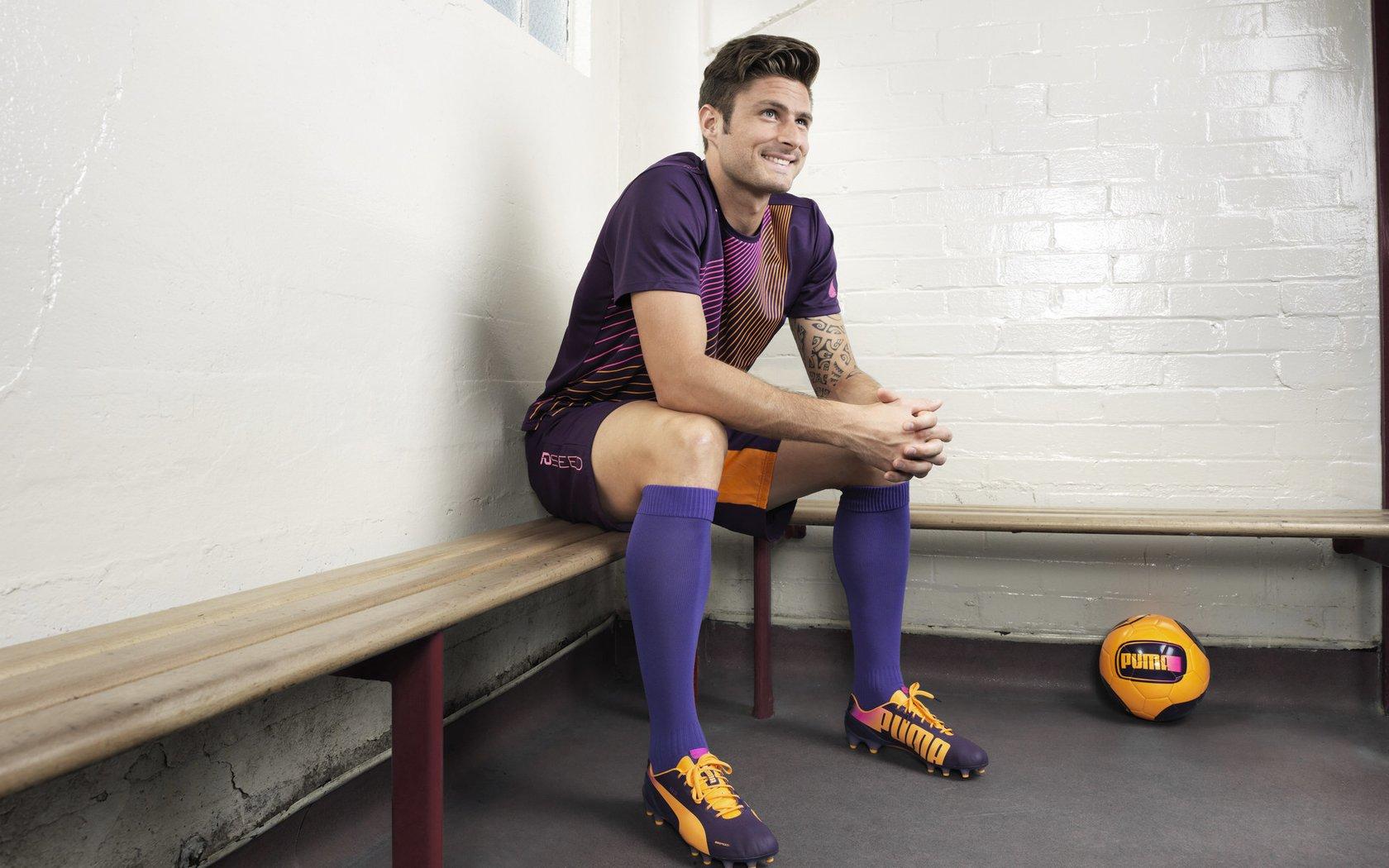 每体聚焦,阿劳霍未来引关注,经纪人团队与德科会面剖析球员现状